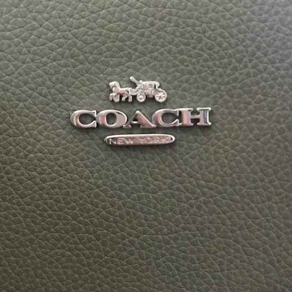 Coach Green Leather Tote with Silver Hardware - Picture 4 of 9